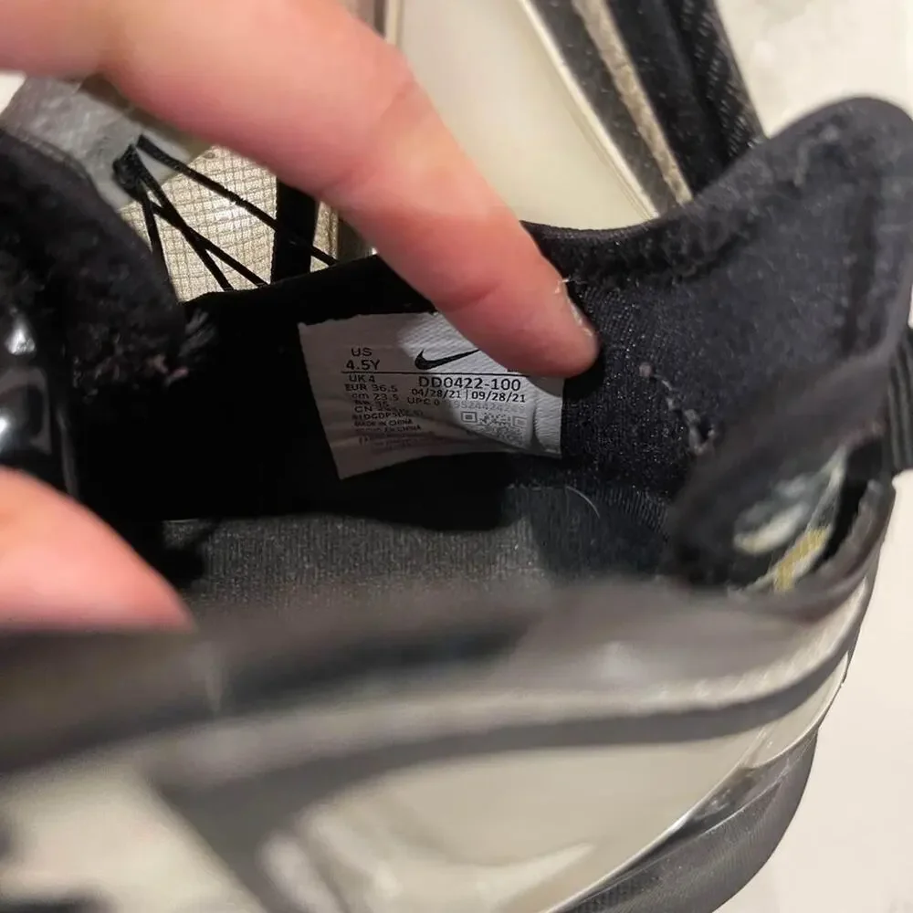 Nike Lebron 19 SE Royalty GS Big Kids 4.5Y Shoes Sneakers DD0422-100 4.5 Y Boys - Picture 6 of 10